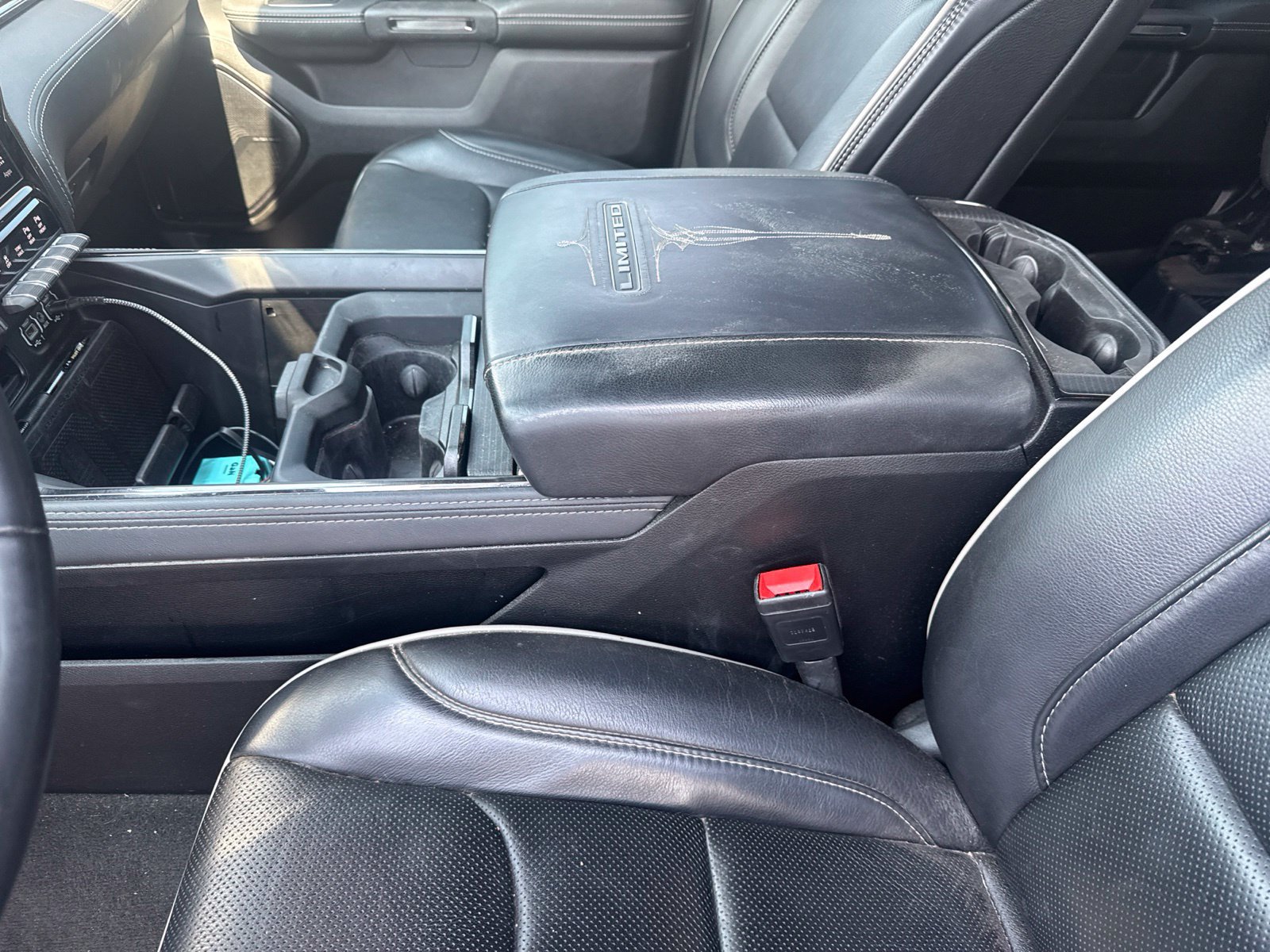 Used 2024 RAM 1500 Limited AWD/4WD image 17