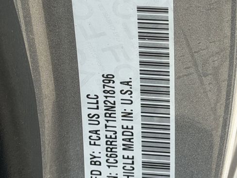 Used 2024 RAM 1500 Laramie image 31