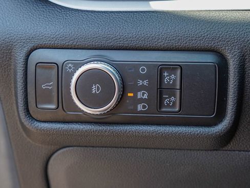 Used 2023 Ford Explorer XLT w/ Equipment Group 202A image 30