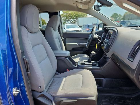 Used 2019 Chevrolet Colorado W/T RWD image 30
