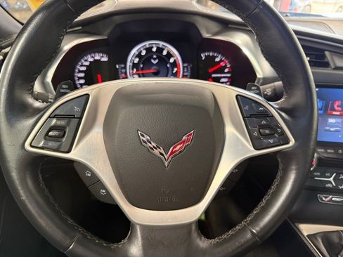 Used 2015 Chevrolet Corvette Stingray Coupe image 13