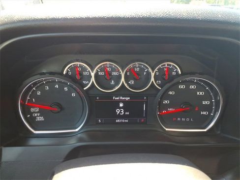 Used 2020 Chevrolet Silverado 1500 LT w/ Texas Edition image 25