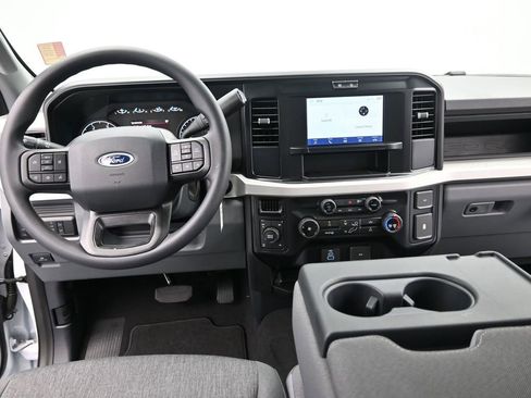 Used 2026 Ford F350 XLT image 15