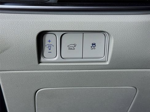 Certified 2025 Kia Sorento EX FWD image 10