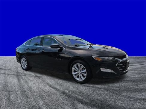 Used 2024 Chevrolet Malibu LT FWD image 2