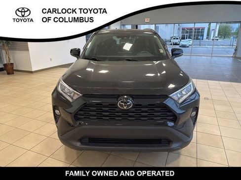 Used 2020 Toyota RAV4 XLE w/ Convenience Package image 4