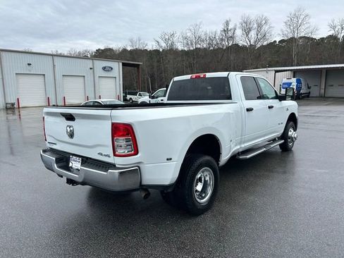 Used 2024 RAM 3500 Big Horn AWD/4WD image 4
