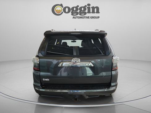 Used 2018 Toyota 4Runner Limited image 3