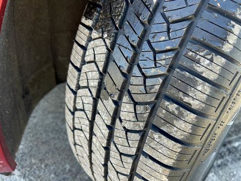 Used 2019 Buick Envision Essence image 13