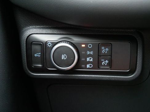 Used 2026 Ford Explorer Active w/ Active Comfort Package AWD/4WD image 26