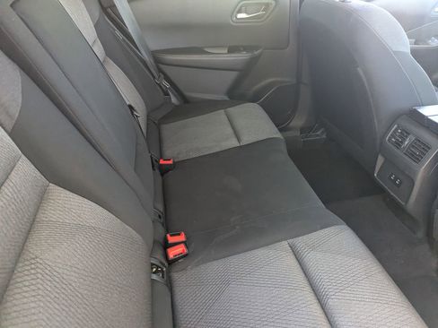 Used 2024 Nissan Rogue SV image 15