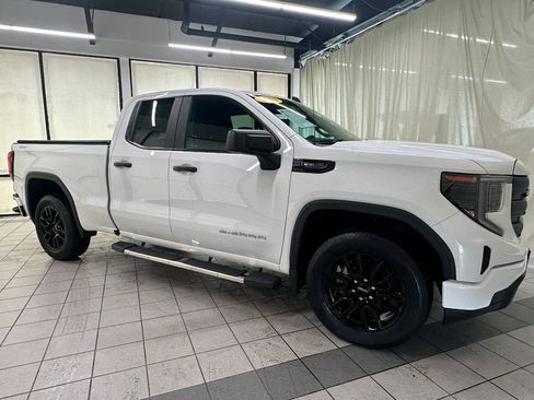 Certified 2023 GMC Sierra 1500 Pro w/ Graphite Edition AWD/4WD image 3