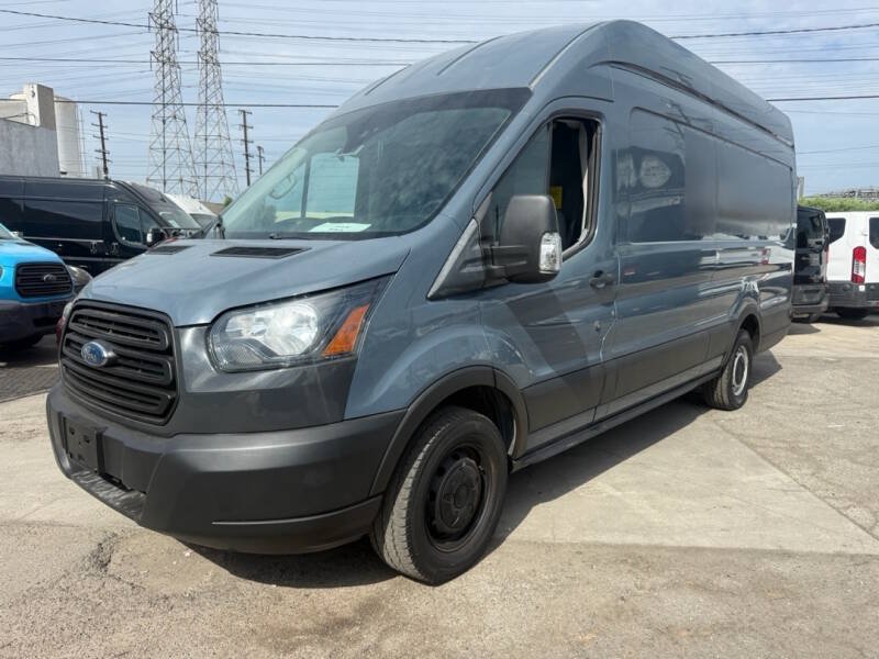 Used 2019 Ford Transit 250 148 High Roof Extended RWD image 3