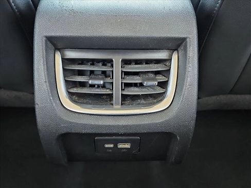 Used 2021 Chevrolet Blazer LT FWD image 16