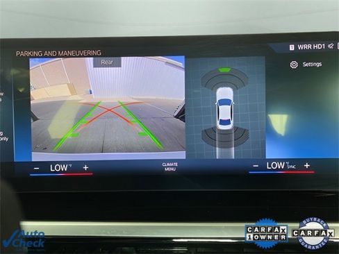 Used 2024 BMW 330e w/ Convenience Package image 40