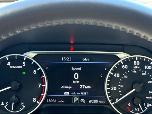 Used 2024 Nissan Sentra SV w/ SV Premium Package image 5