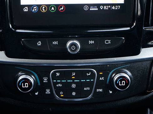 Used 2020 Chevrolet Traverse RS FWD image 32