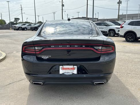 Used 2023 Dodge Charger SXT RWD image 6