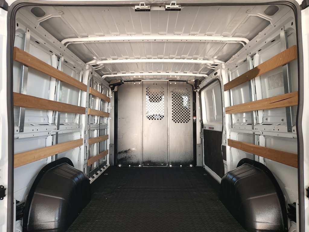 Used 2025 RAM ProMaster 2500 w/ U-Haul Equipment Group FWD image 15