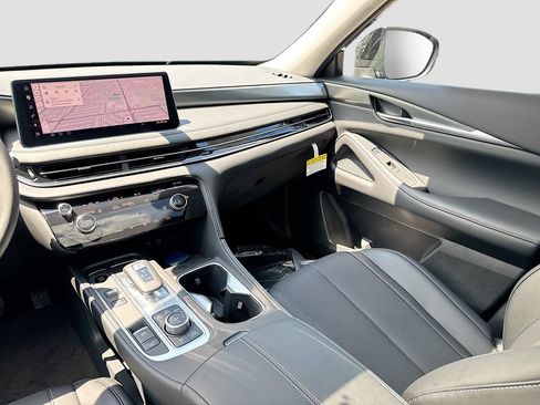 Used 2027 INFINITI QX60 Pure w/ Cargo Package FWD image 25