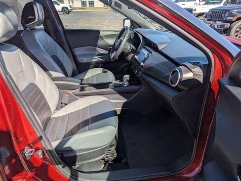 Used 2023 Nissan Kicks SR w/ SR Premium Package image 18