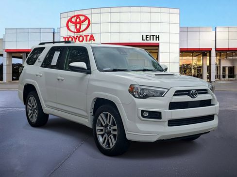 Used 2022 Toyota 4Runner TRD Sport image 3
