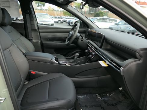 New 2026 Hyundai Santa Cruz SEL FWD image 16