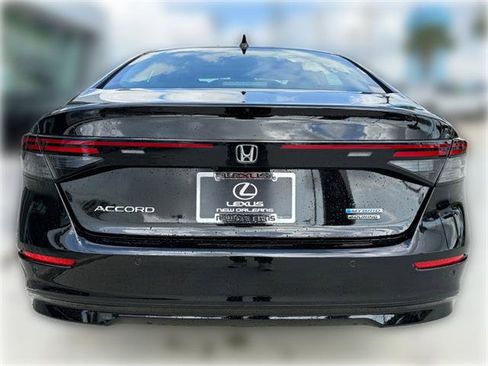 Used 2023 Honda Accord Touring image 7