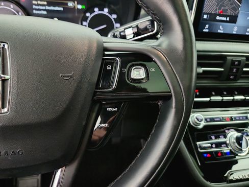 Used 2022 Lincoln Corsair AWD w/ Premium Package image 25