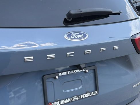 Used 2024 Ford Escape Active AWD/4WD image 14