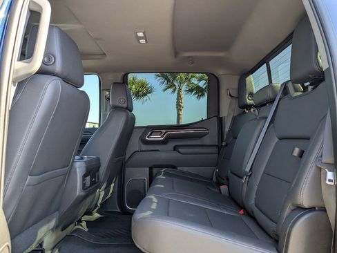 Certified 2023 Chevrolet Silverado 1500 LT Trail Boss w/ Convenience Package II image 17