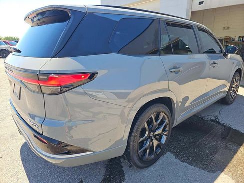 Used 2025 Lexus TX 500h AWD w/ Technology Package image 5