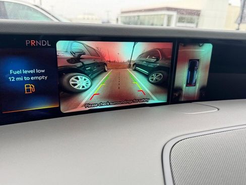 Certified 2024 Lincoln Nautilus Reserve image 24