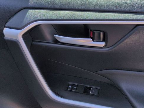 Used 2023 Toyota RAV4 AWD Hybrid image 35