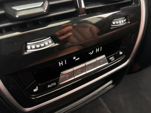 Used 2023 BMW X7 xDrive40i w/ Executive Package AWD/4WD image 20
