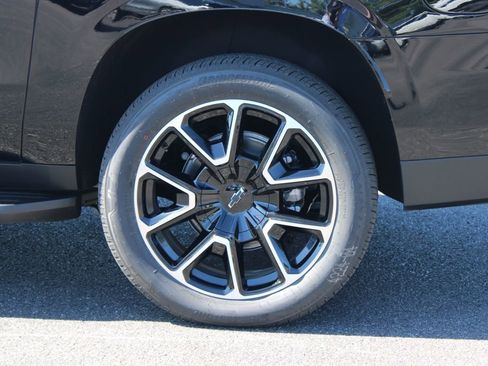 New 2026 Chevrolet Suburban RST AWD/4WD image 21