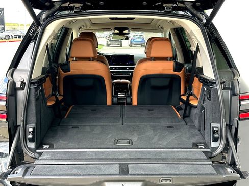 Certified 2023 BMW X7 xDrive40i w/ Premium Package image 31