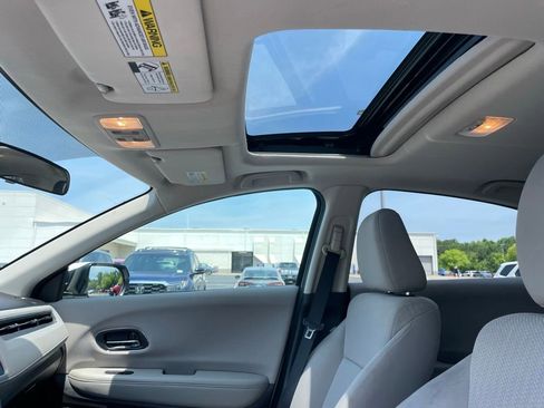 Certified 2017 Honda HR-V EX image 31
