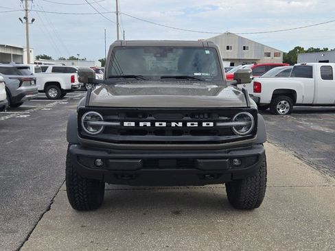 Used 2025 Ford Bronco Outer Banks w/ Sasquatch Package AWD/4WD image 2