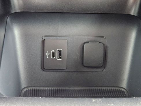 New 2026 Ford Explorer Active w/ Active Comfort Package image 22