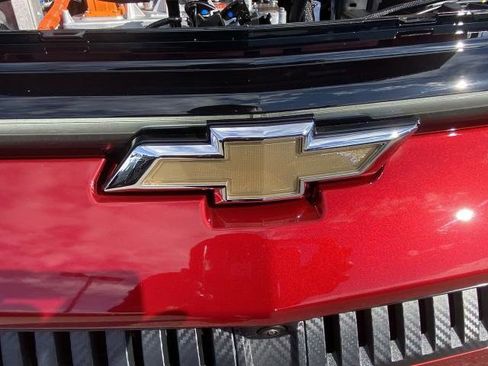 New 2026 Chevrolet Equinox EV LT FWD image 30