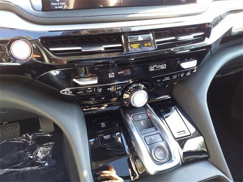 Used 2025 Acura MDX w/ Technology Package image 16