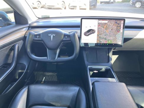 Used 2021 Tesla Model 3 Standard Range Plus image 7