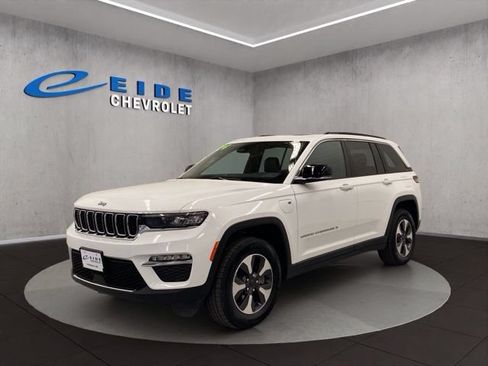 Used 2024 Jeep Grand Cherokee Limited 4xe AWD/4WD image 11