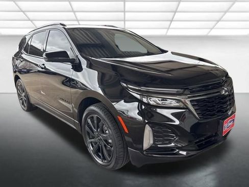 Certified 2023 Chevrolet Equinox RS image 1