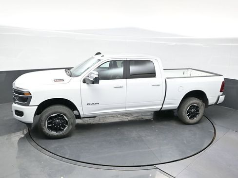 Used 2025 RAM 2500 Laramie image 32