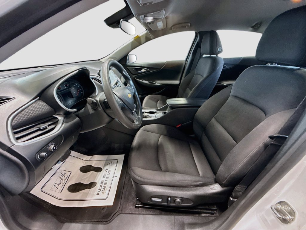 Used 2024 Chevrolet Malibu LT FWD image 20