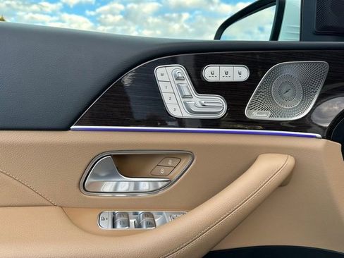 Certified 2024 Mercedes-Benz GLS 450 4MATIC image 16