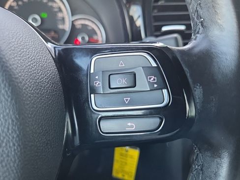 Used 2016 Volkswagen Beetle 1.8T S image 32