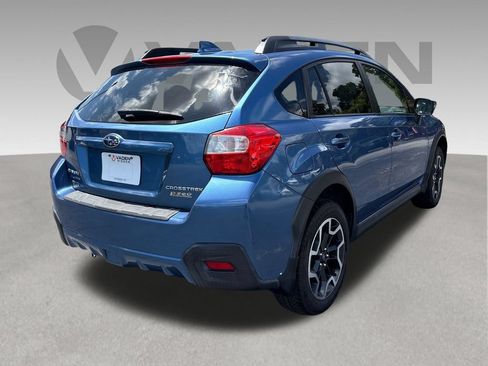 Used 2017 Subaru Crosstrek 2.0i Limited w/ Popular Package #2 AWD/4WD image 10